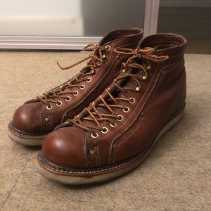 Thorogood heritage lace to toe roofer boots